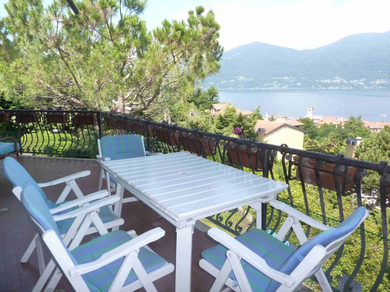 villa vista lago porto valtravaglia 48