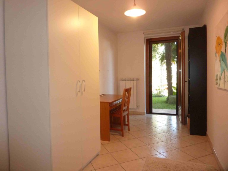appartamento vista lago porto valtravaglia 36