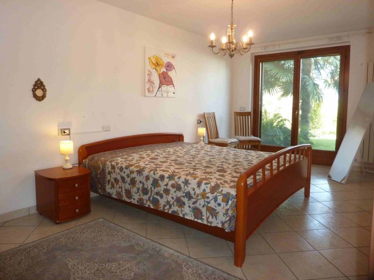 appartamento vista lago porto valtravaglia 38